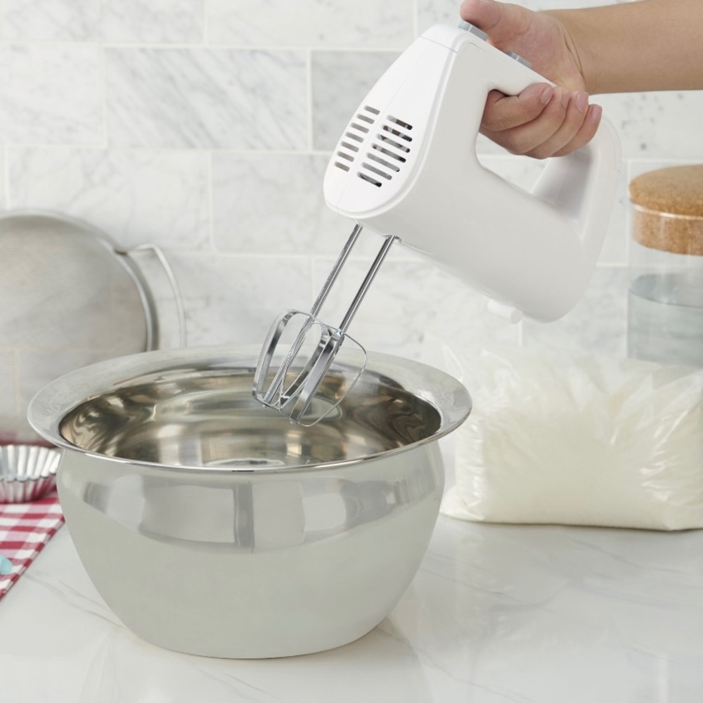 Mainstays 5-Speed 150-Watts Hand Mixer with Chrome Beaters, White